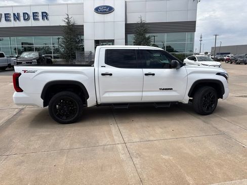 Used 2023 Toyota Tundra SR5 AWD/4WD image 3