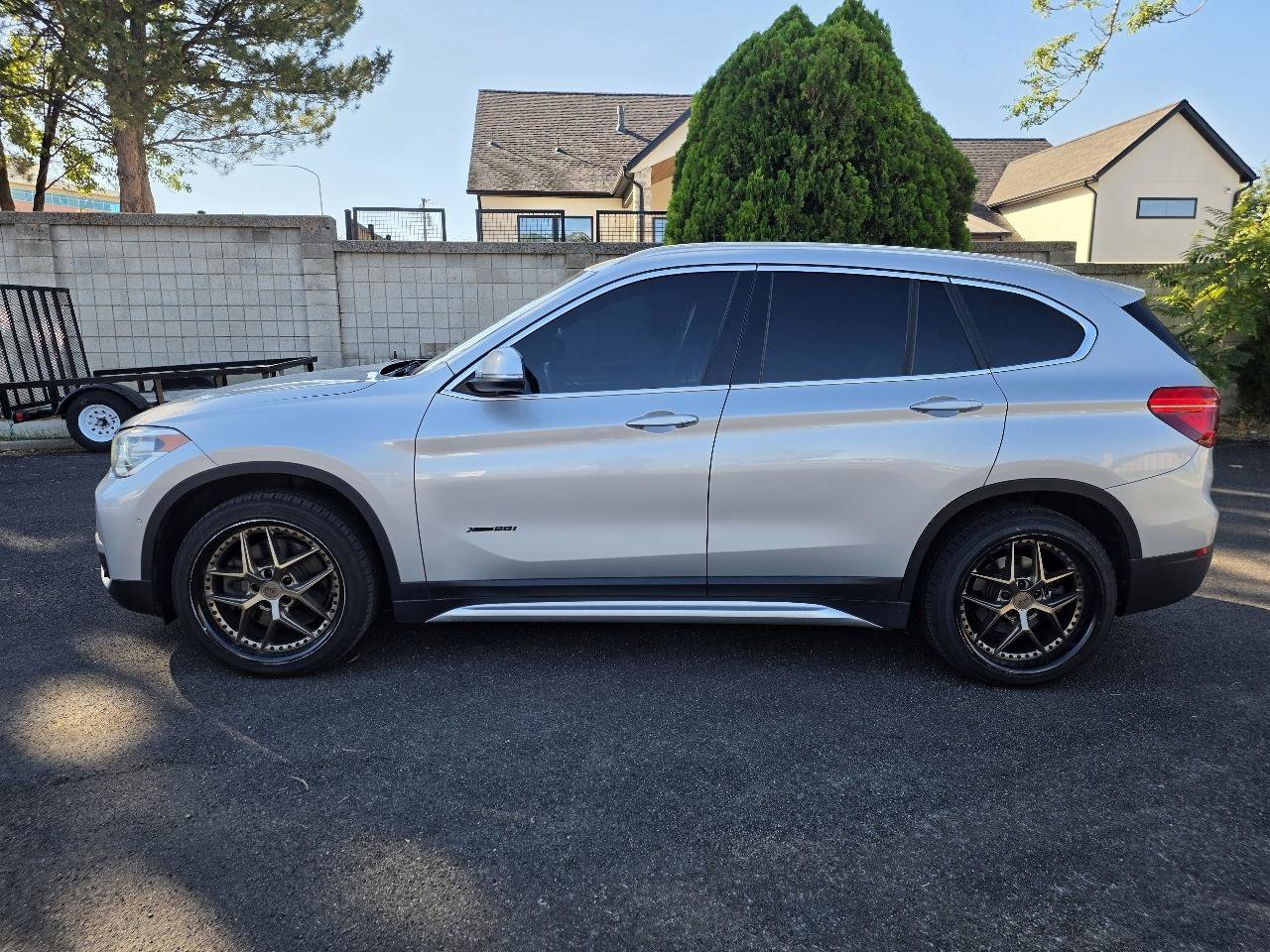 Used 2017 BMW X1 xDrive28i AWD/4WD image 2