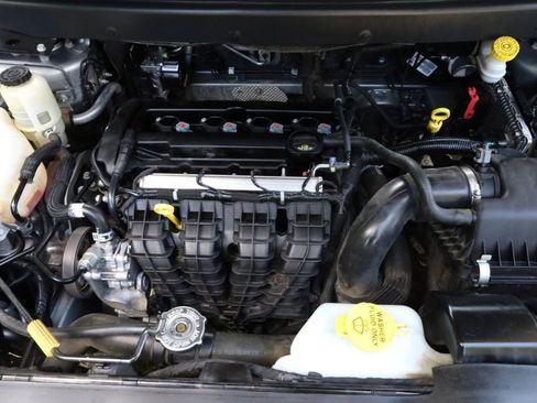 Used 2020 Dodge Journey SE w/ Blacktop Package FWD image 16