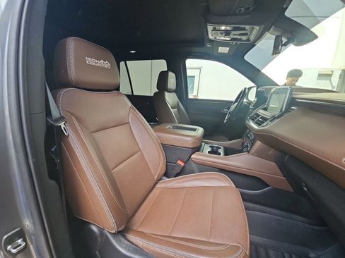 Used 2022 Chevrolet Tahoe High Country AWD/4WD image 19