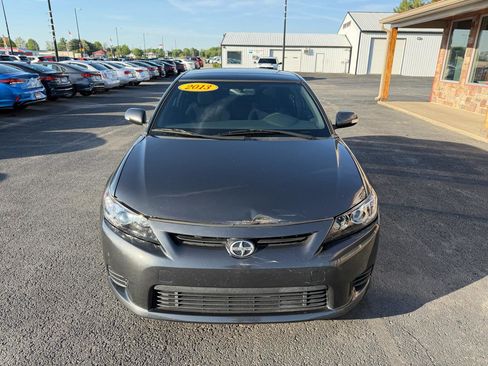 Used 2013 Scion tC FWD image 9