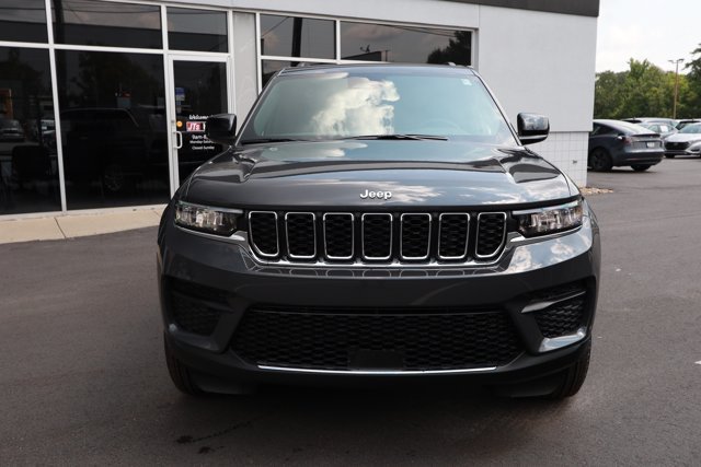 New 2026 Jeep Grand Cherokee Laredo RWD image 2