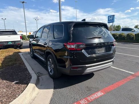 Used 2025 Honda Pilot EX-L image 8