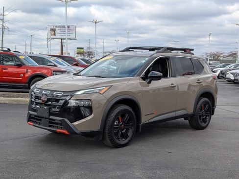 Used 2025 Nissan Rogue Rock Creek image 4