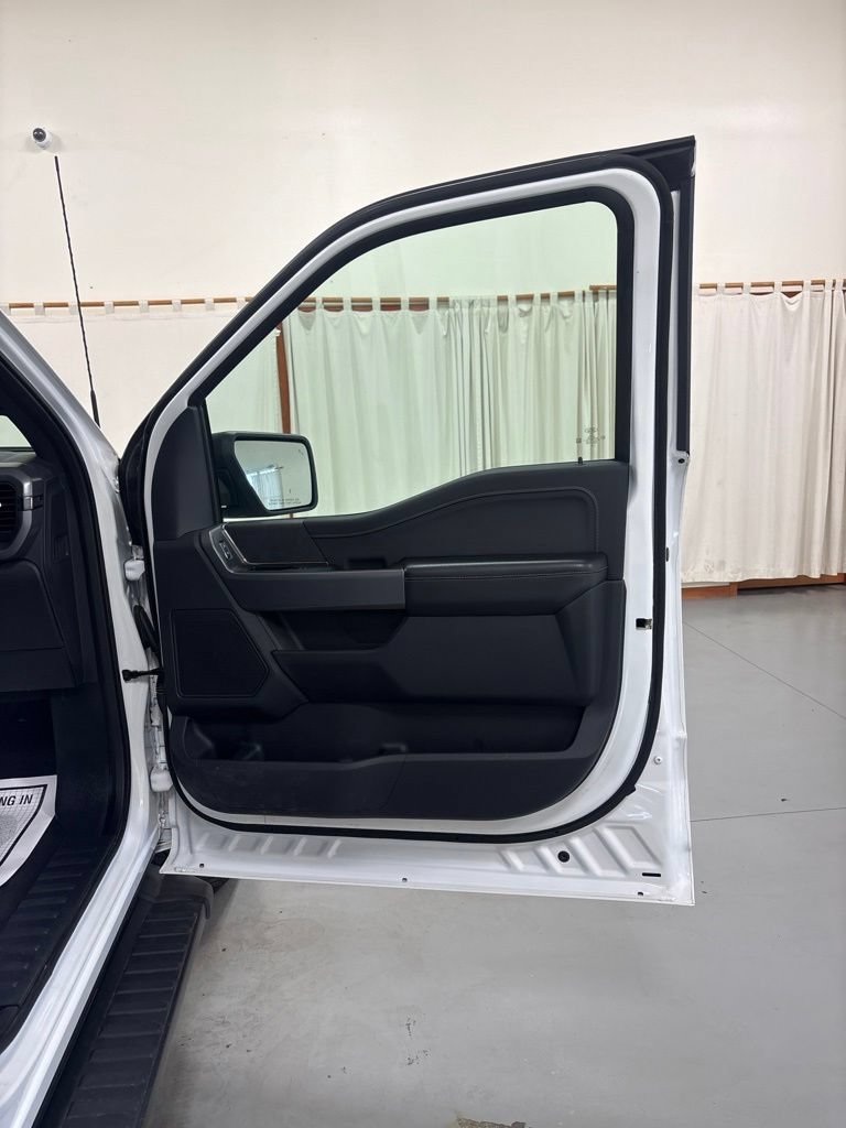 Used 2025 Ford F150 XLT w/ Equipment Group 301A Standard AWD/4WD image 27