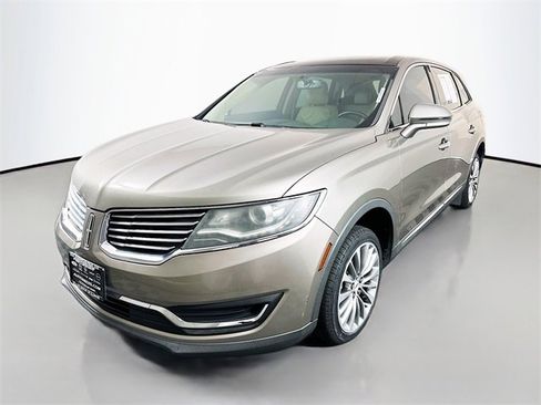 Used 2016 Lincoln MKX Select w/ Select Plus Package image 3