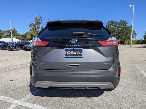 Used 2022 Ford Edge SEL image 5