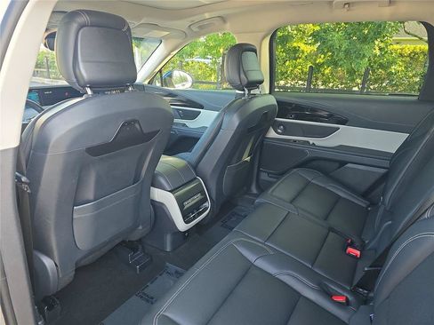 Certified 2024 Lincoln Nautilus Premier w/ Equipment Group 102A AWD/4WD image 8