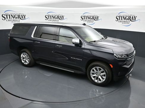 Used 2024 Chevrolet Suburban Premier RWD image 18