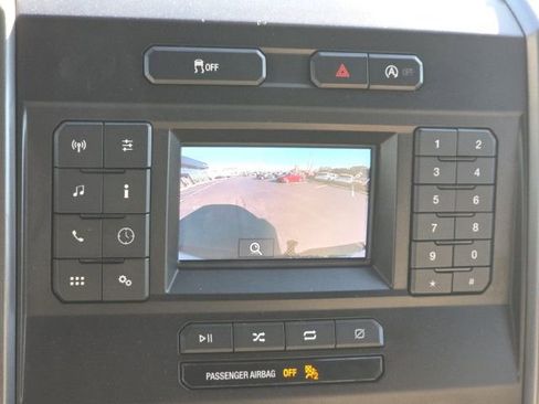 Used 2018 Ford F150 XLT image 13