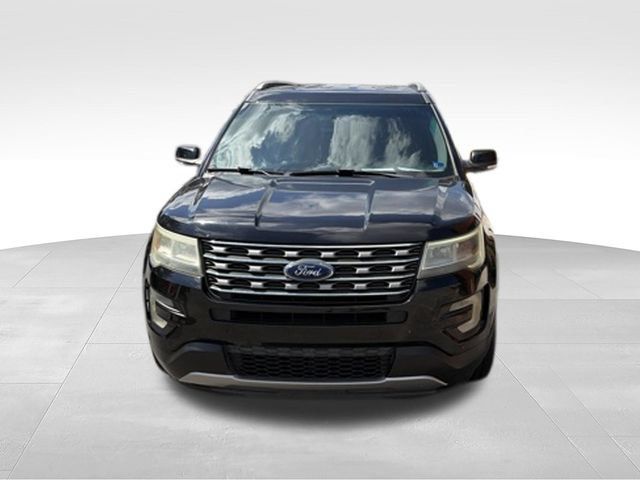 Used 2016 Ford Explorer XLT w/ Equipment Group 202A FWD image 32