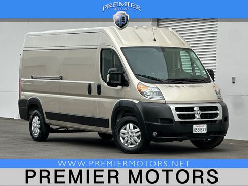 Used 2017 RAM ProMaster 2500 w/ Mopar Trailer Tow Group FWD image 1