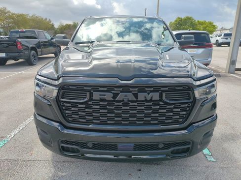 New 2026 RAM 1500 Express AWD/4WD image 3