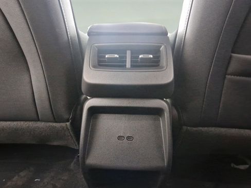 New 2026 Chevrolet Equinox EV LT image 24