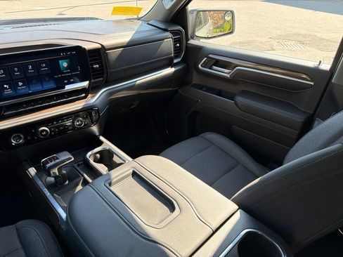 Used 2022 Chevrolet Silverado 1500 RST AWD/4WD image 28