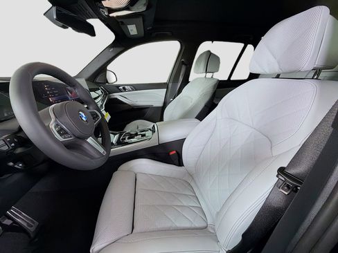 New 2026 BMW X5 xDrive40i w/ M Sport Package image 12