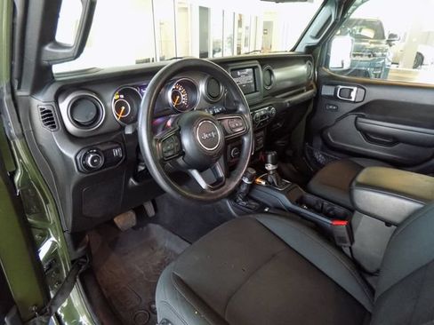 Certified 2023 Jeep Wrangler Sport AWD/4WD image 18