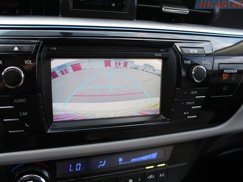 Used 2014 Toyota Corolla LE FWD image 13