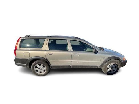 Used 2005 Volvo XC70 image 7