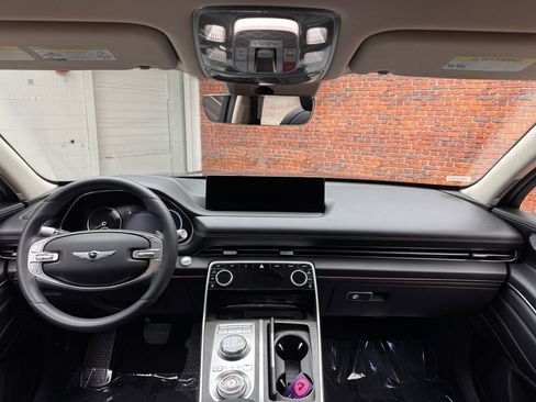 Used 2023 Genesis GV80 3.5T Advanced + AWD/4WD image 13