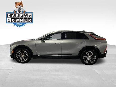 Used 2024 Cadillac Lyriq Luxury RWD image 2