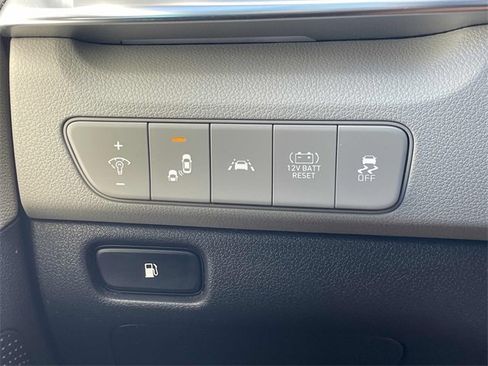 Used 2021 Kia Niro Touring image 10