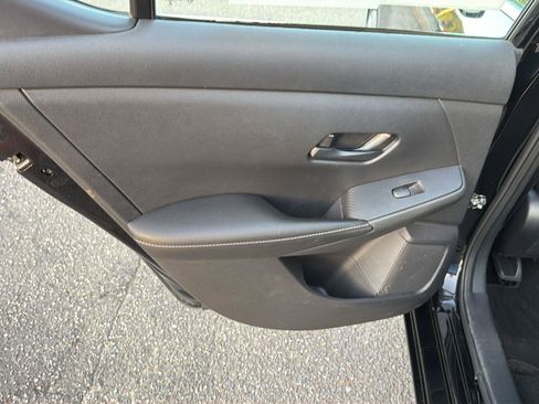Used 2024 Nissan Sentra S FWD image 17