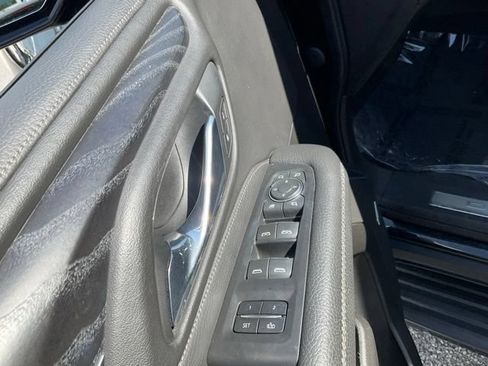 Used 2021 GMC Yukon XL Denali AWD/4WD image 8