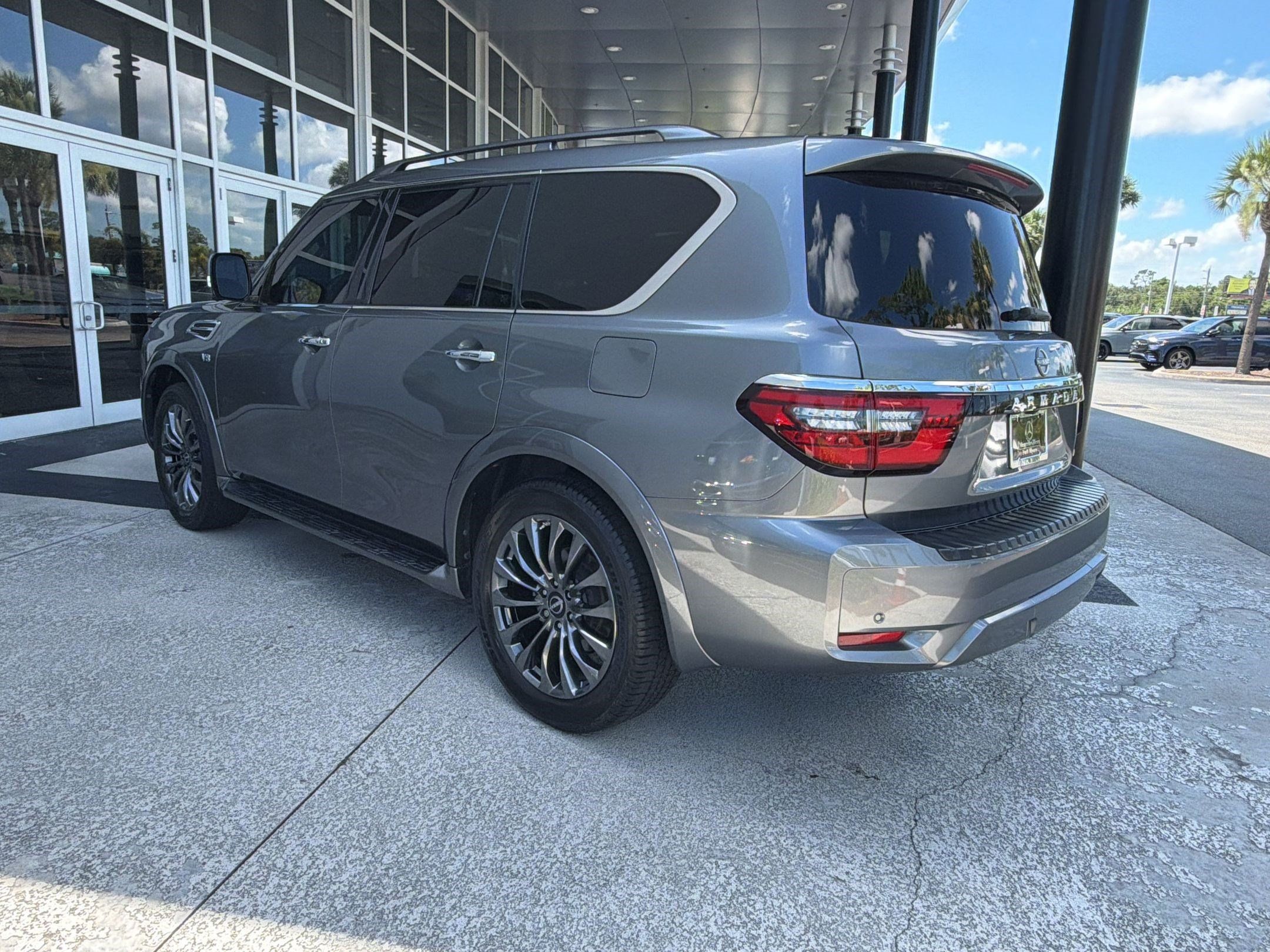 Used 2021 Nissan Armada Platinum w/ Captain's Chairs Package RWD image 3