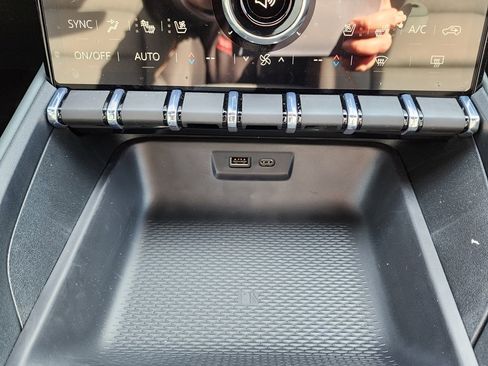 New 2026 GMC Terrain AT4 w/ Convenience Package III image 31