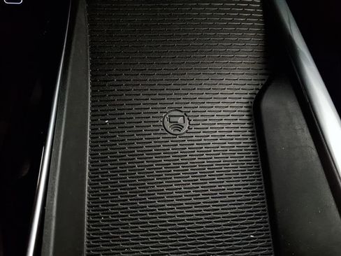 Used 2025 Cadillac Escalade ESV Sport Platinum image 25