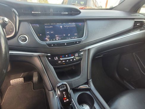 Used 2020 Cadillac XT5 Premium Luxury image 18