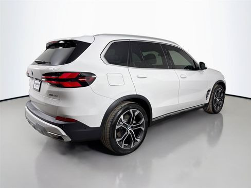 New 2026 BMW X5 xDrive40i AWD/4WD image 10