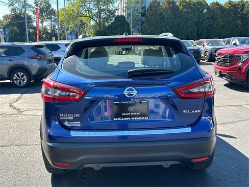 Certified 2022 Nissan Rogue Sport SL w/ Premium Package image 4