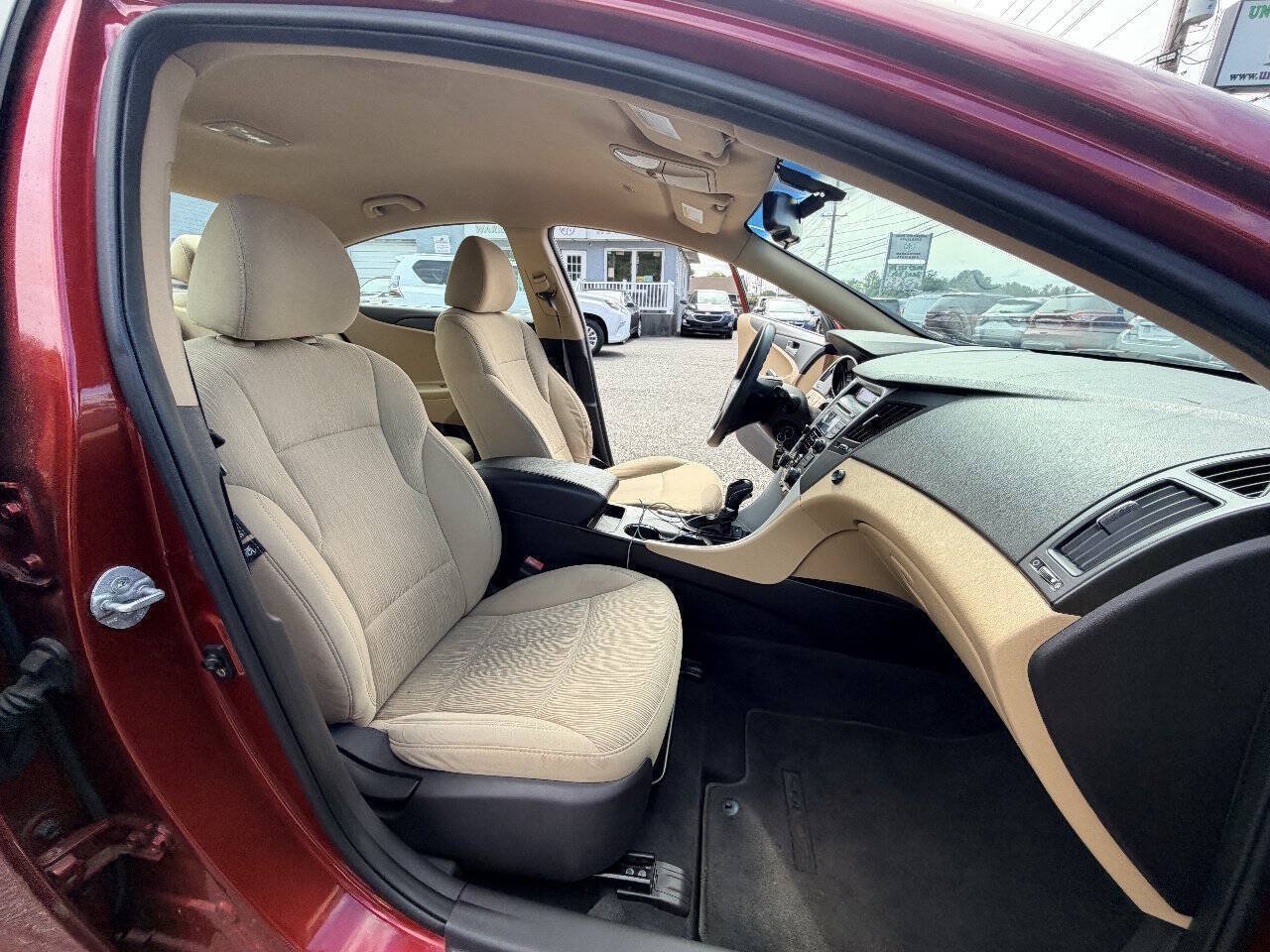 Used 2012 Hyundai Sonata GLS FWD image 55