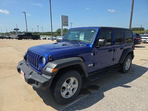 Used 2020 Jeep Wrangler Unlimited Sport S AWD/4WD image 3