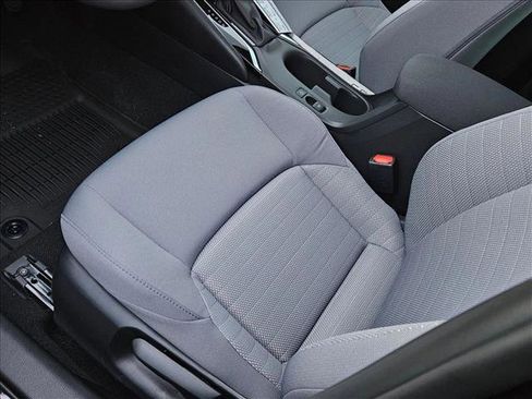 New 2026 Toyota Corolla SE image 4