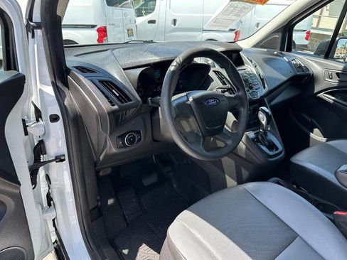 Used 2017 Ford Transit Connect XL image 25