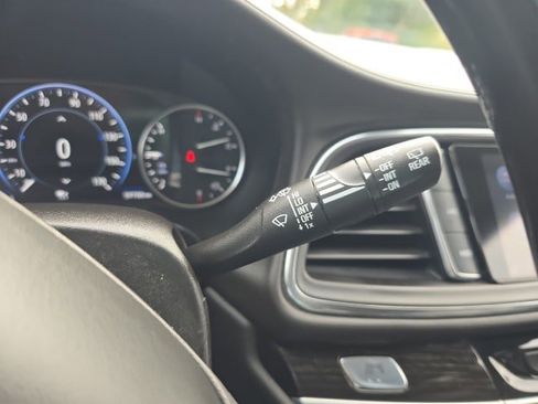 Used 2021 Buick Enclave Avenir w/ Avenir Technology Package image 48