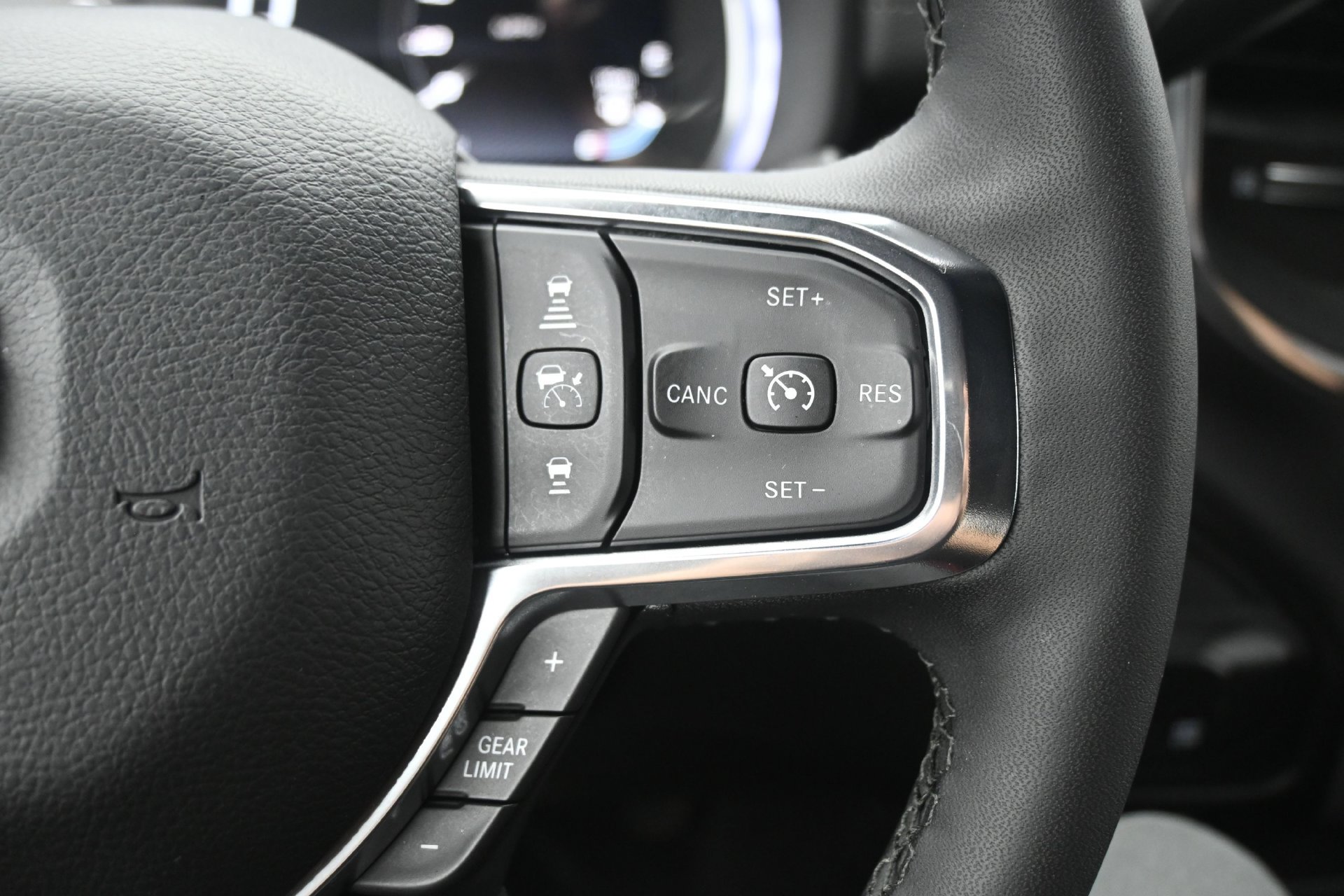 Used 2026 RAM 2500 Laramie w/ Night Edition AWD/4WD image 23