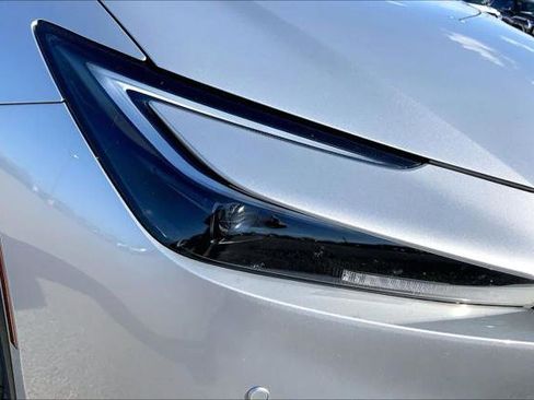 Used 2025 Toyota Prius LE image 27