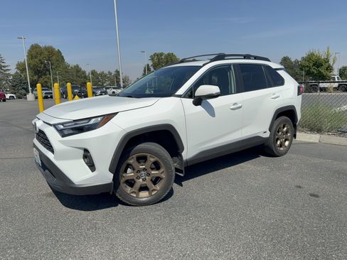 Used 2023 Toyota RAV4 AWD Hybrid image 35