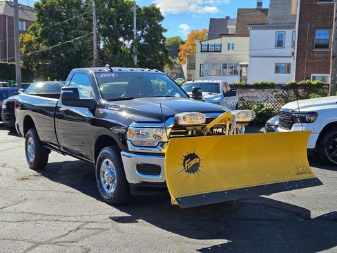 New 2024 RAM 2500 Tradesman w/ Chrome Appearance Group image 7