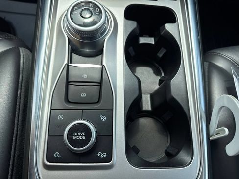 Certified 2020 Ford Explorer Platinum w/ Premium Technology Package AWD/4WD image 20