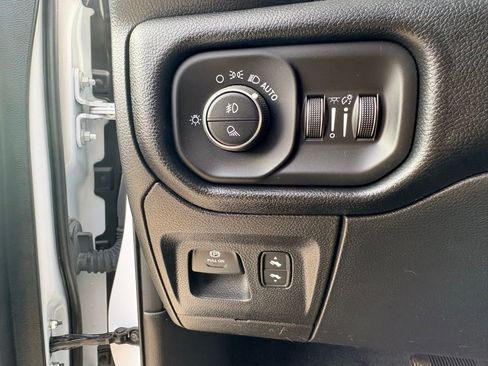 Used 2022 RAM 1500 Laramie image 15