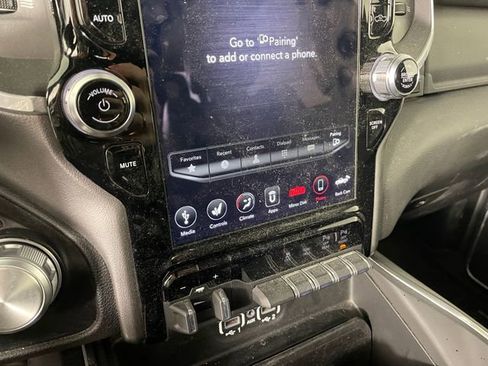 Used 2020 RAM 2500 Laramie w/ Night Edition image 8