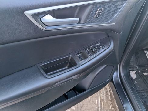 Used 2024 Ford Edge SEL image 8