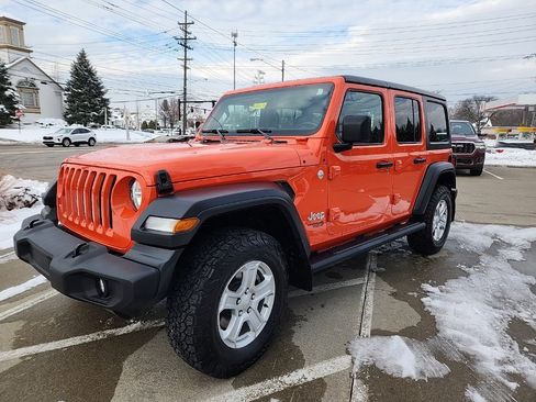 Certified 2020 Jeep Wrangler Unlimited Sport S image 6