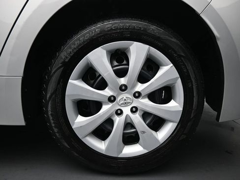 Used 2023 Toyota Corolla LE image 15