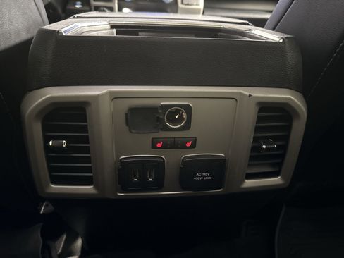 Used 2019 Ford F150 Lariat w/ Equipment Group 502A Luxury AWD/4WD image 32